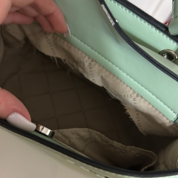 Steve Madden Bevelyn purse
See third picture for extra details. - Picture 2 of 3